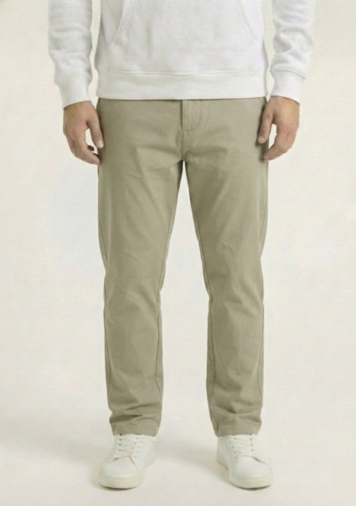 بنطال جينز بيج بقصّة ضيقة (Slim-Fit)